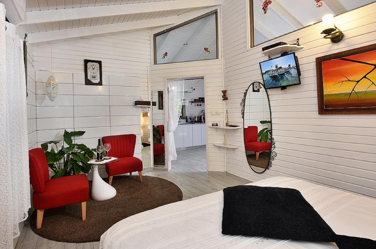 Lodge On The Sea Shave Ziyyon Exteriör bild